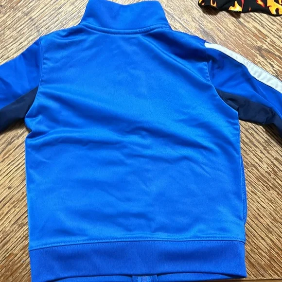 Boy’s Nike Jacket - Picture 3 of 4